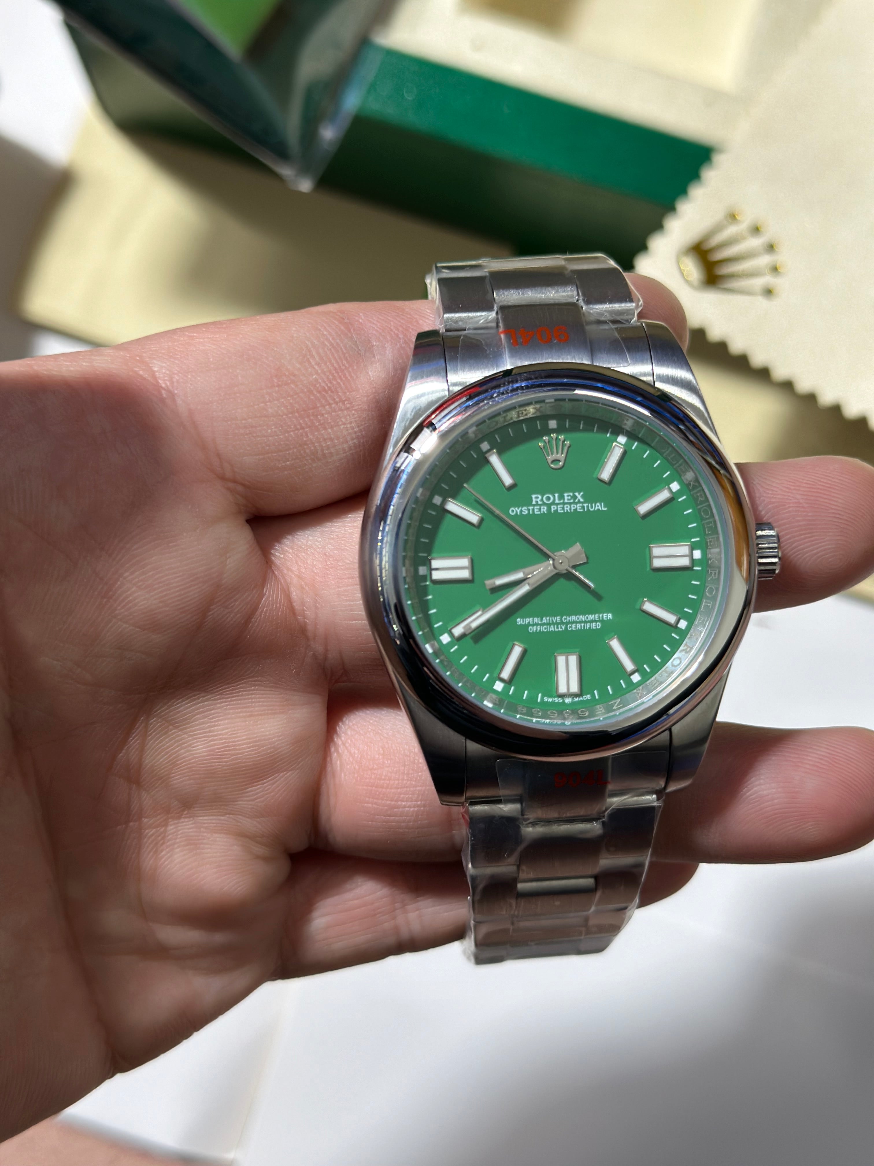 Rolex Oyster Perpetual Milgauss –  Sapphire Crystal – Stainless Steel