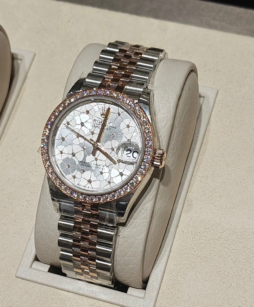 Luxury Diamond Dial Rolex