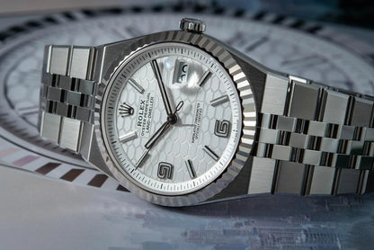 Luxury Land Dweller Automatic Rlx watch